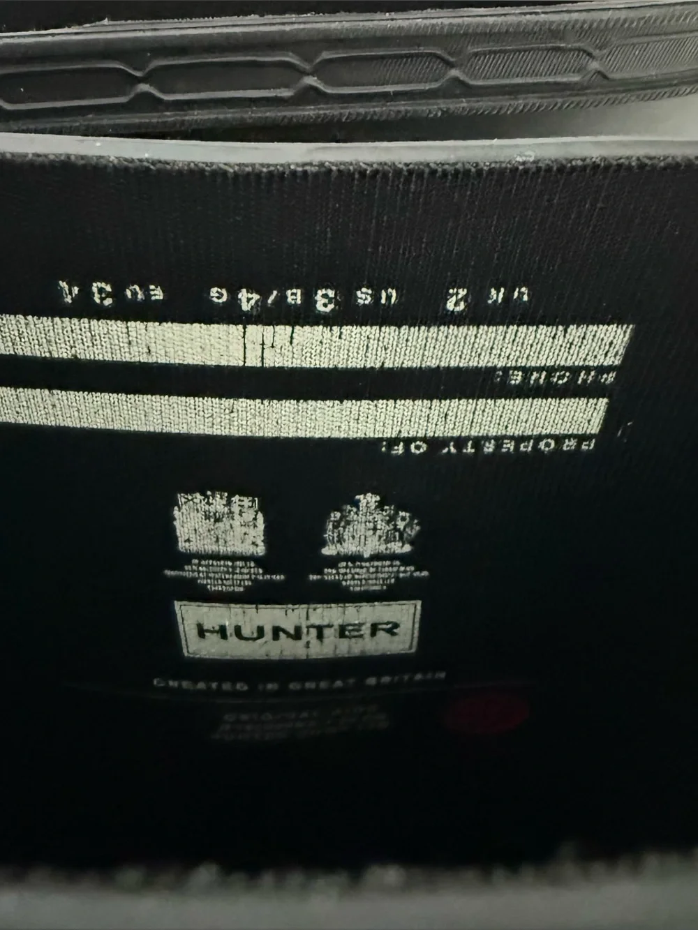 Hunter excellent gently